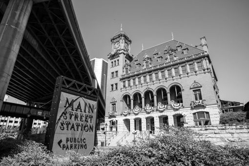 main street station in richmond virginia with sign and i-95 bridge in black and white